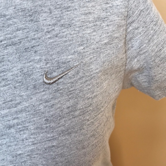 Grey Nike Tee - Picture 2 of 5